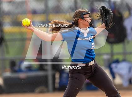 Thumbnail 3 in Skutt Catholic vs. Bennington photogallery.