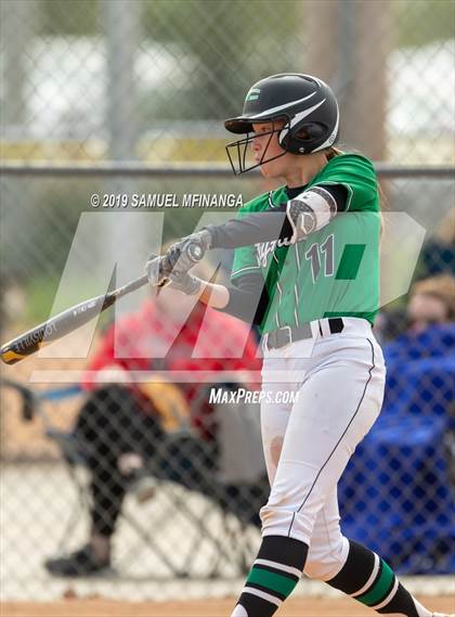 Thumbnail 3 in Skutt Catholic vs. Bennington photogallery.