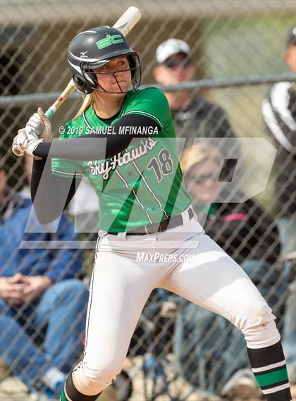 Thumbnail 2 in Skutt Catholic vs. Bennington photogallery.