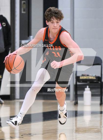 Thumbnail 3 in Aledo vs. Arlington Heights (UIL Basketball 5A Bi-District) photogallery.