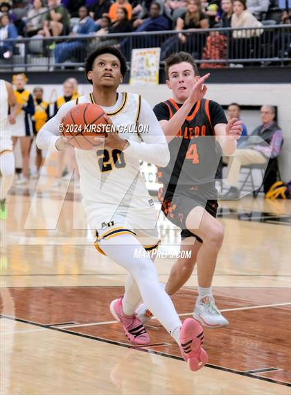Thumbnail 2 in Aledo vs. Arlington Heights (UIL Basketball 5A Bi-District) photogallery.