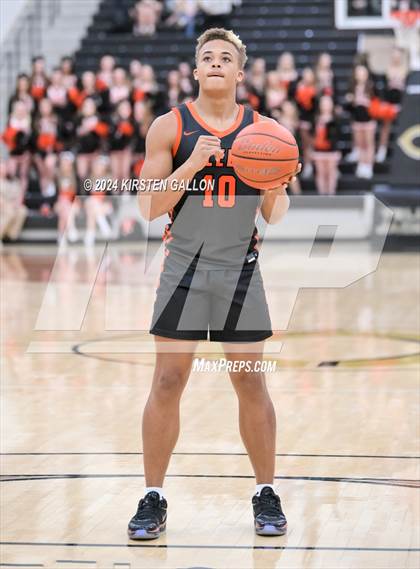 Thumbnail 1 in Aledo vs. Arlington Heights (UIL Basketball 5A Bi-District) photogallery.