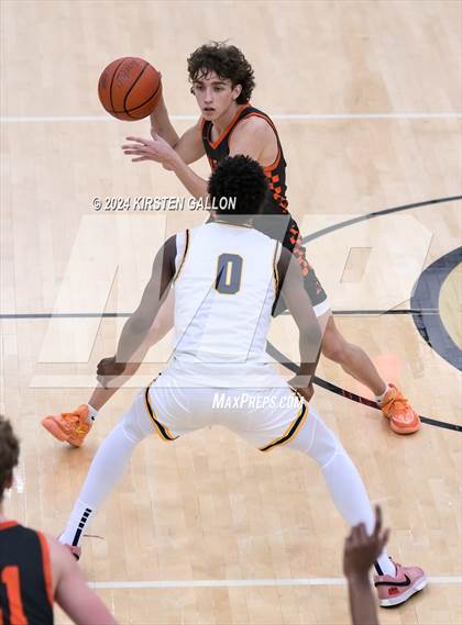 Thumbnail 2 in Aledo vs. Arlington Heights (UIL Basketball 5A Bi-District) photogallery.