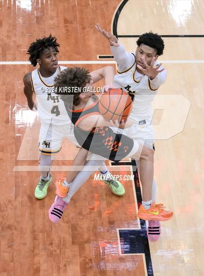 Thumbnail 3 in Aledo vs. Arlington Heights (UIL Basketball 5A Bi-District) photogallery.