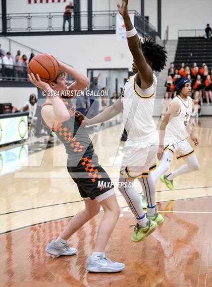 Thumbnail 2 in Aledo vs. Arlington Heights (UIL Basketball 5A Bi-District) photogallery.