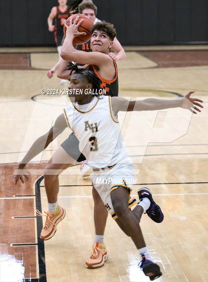 Thumbnail 3 in Aledo vs. Arlington Heights (UIL Basketball 5A Bi-District) photogallery.