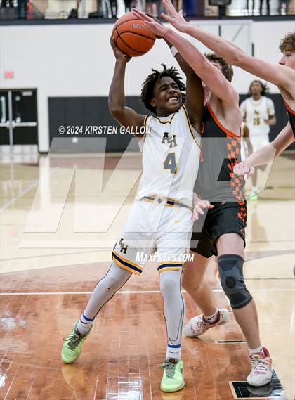Thumbnail 2 in Aledo vs. Arlington Heights (UIL Basketball 5A Bi-District) photogallery.