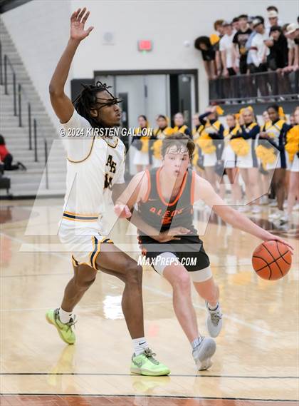 Thumbnail 1 in Aledo vs. Arlington Heights (UIL Basketball 5A Bi-District) photogallery.