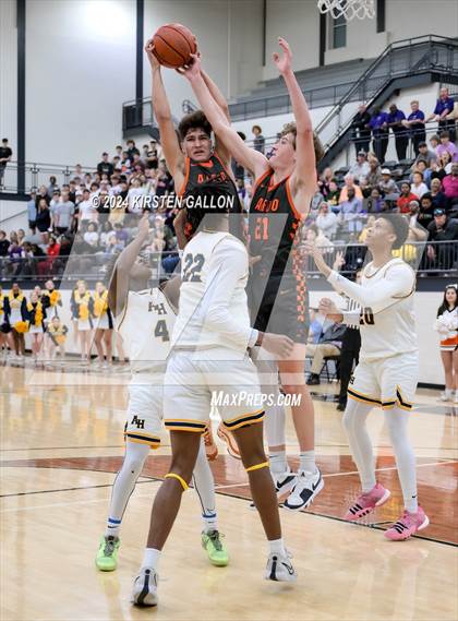 Thumbnail 1 in Aledo vs. Arlington Heights (UIL Basketball 5A Bi-District) photogallery.