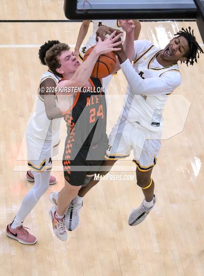 Thumbnail 2 in Aledo vs. Arlington Heights (UIL Basketball 5A Bi-District) photogallery.
