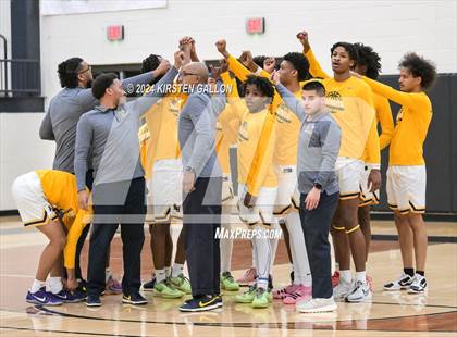 Thumbnail 1 in Aledo vs. Arlington Heights (UIL Basketball 5A Bi-District) photogallery.