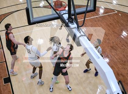 Thumbnail 3 in Aledo vs. Arlington Heights (UIL Basketball 5A Bi-District) photogallery.