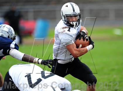 Thumbnail 2 in Xavier @ Hillhouse photogallery.
