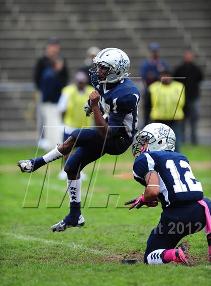 Thumbnail 2 in Xavier @ Hillhouse photogallery.