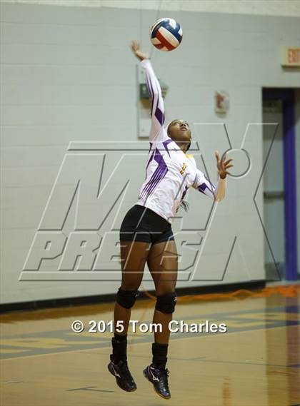 Thumbnail 1 in Farmersville vs. Sherman JV (Farmersville Tournament) photogallery.