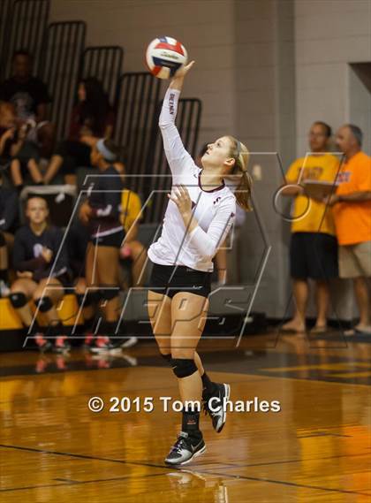 Thumbnail 1 in Farmersville vs. Sherman JV (Farmersville Tournament) photogallery.