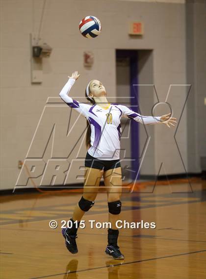 Thumbnail 3 in Farmersville vs. Sherman JV (Farmersville Tournament) photogallery.