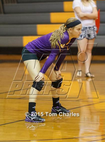 Thumbnail 1 in Farmersville vs. Sherman JV (Farmersville Tournament) photogallery.