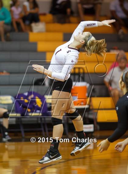 Thumbnail 2 in Farmersville vs. Sherman JV (Farmersville Tournament) photogallery.