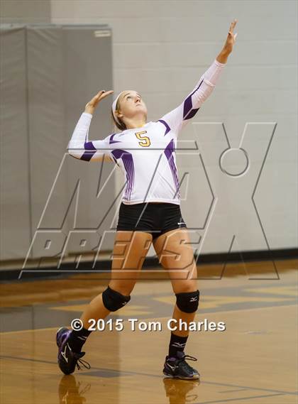 Thumbnail 3 in Farmersville vs. Sherman JV (Farmersville Tournament) photogallery.