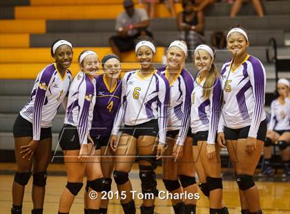 Thumbnail 1 in Farmersville vs. Sherman JV (Farmersville Tournament) photogallery.