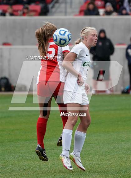 Thumbnail 1 in Syracuse vs. American Fork (UHSAA 6A Final) photogallery.
