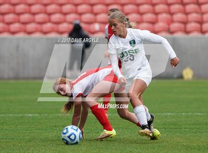 Thumbnail 2 in Syracuse vs. American Fork (UHSAA 6A Final) photogallery.