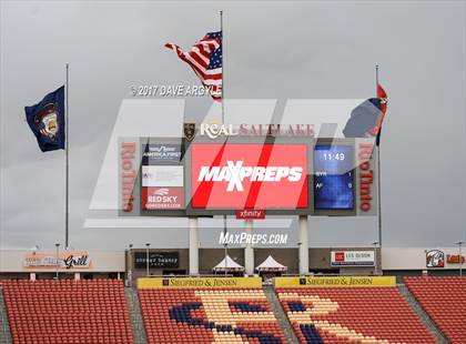 Thumbnail 2 in Syracuse vs. American Fork (UHSAA 6A Final) photogallery.