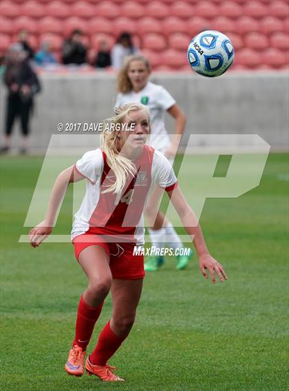 Thumbnail 3 in Syracuse vs. American Fork (UHSAA 6A Final) photogallery.