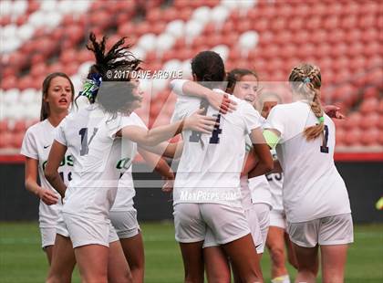 Thumbnail 1 in Syracuse vs. American Fork (UHSAA 6A Final) photogallery.
