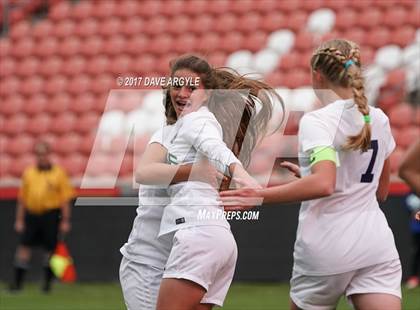 Thumbnail 3 in Syracuse vs. American Fork (UHSAA 6A Final) photogallery.