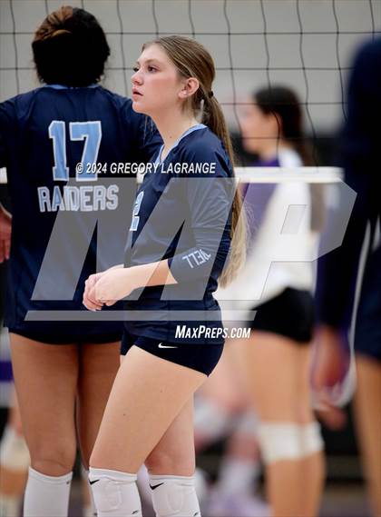 Thumbnail 3 in Bell vs Timber Creek photogallery.