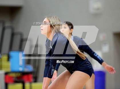 Thumbnail 2 in Bell vs Timber Creek photogallery.