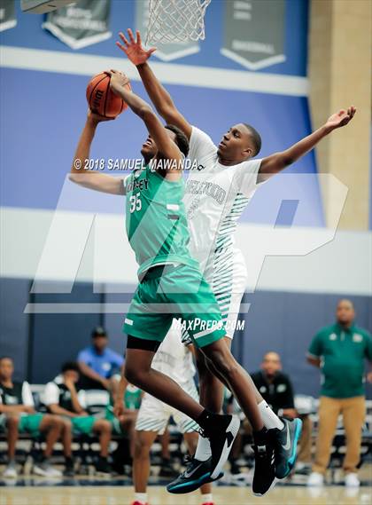 Thumbnail 2 in  Dorsey vs Inglewood (Sierra Canyon Invitational) photogallery.