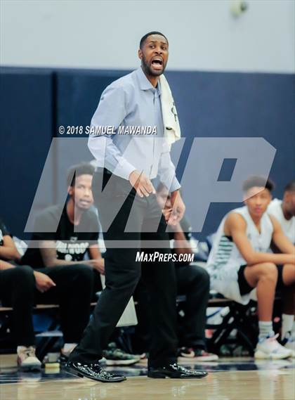 Thumbnail 2 in  Dorsey vs Inglewood (Sierra Canyon Invitational) photogallery.