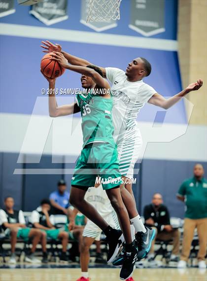Thumbnail 3 in  Dorsey vs Inglewood (Sierra Canyon Invitational) photogallery.