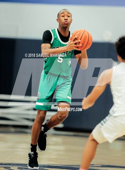 Thumbnail 1 in  Dorsey vs Inglewood (Sierra Canyon Invitational) photogallery.