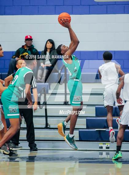 Thumbnail 3 in  Dorsey vs Inglewood (Sierra Canyon Invitational) photogallery.