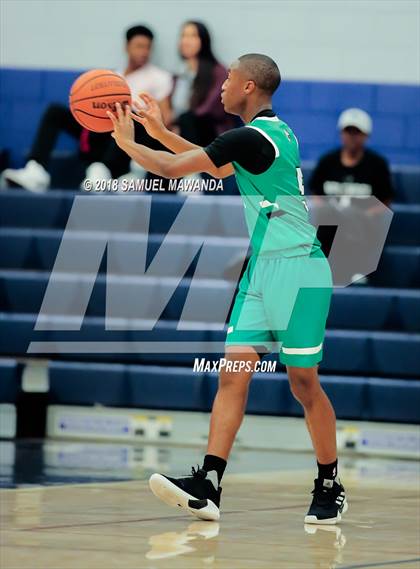 Thumbnail 3 in  Dorsey vs Inglewood (Sierra Canyon Invitational) photogallery.
