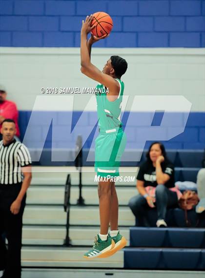 Thumbnail 3 in  Dorsey vs Inglewood (Sierra Canyon Invitational) photogallery.