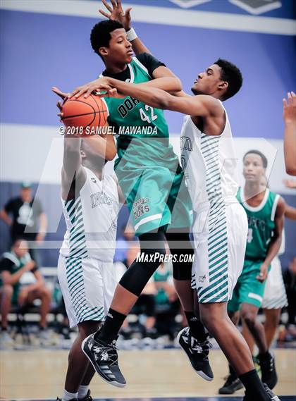 Thumbnail 1 in  Dorsey vs Inglewood (Sierra Canyon Invitational) photogallery.