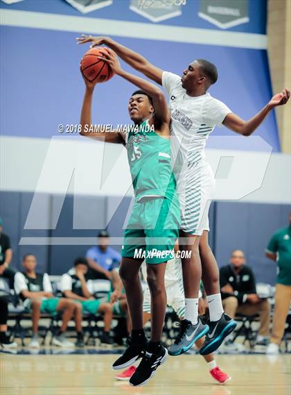 Thumbnail 2 in  Dorsey vs Inglewood (Sierra Canyon Invitational) photogallery.