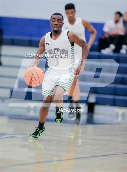 Thumbnail 2 in  Dorsey vs Inglewood (Sierra Canyon Invitational) photogallery.