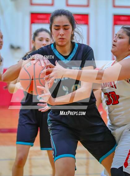 Thumbnail 1 in Onate vs. Albuquerque Academy (Albuquerque Academy Joe Armijo Basketball Classic) photogallery.