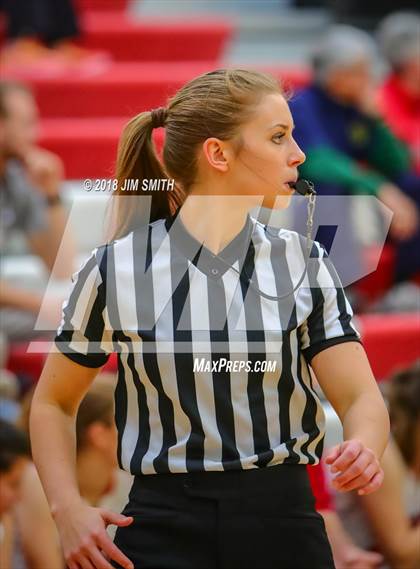 Thumbnail 3 in Onate vs. Albuquerque Academy (Albuquerque Academy Joe Armijo Basketball Classic) photogallery.