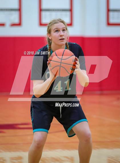 Thumbnail 2 in Onate vs. Albuquerque Academy (Albuquerque Academy Joe Armijo Basketball Classic) photogallery.