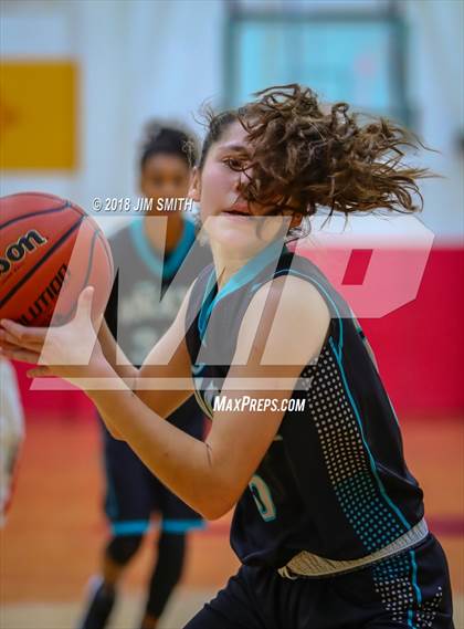 Thumbnail 2 in Onate vs. Albuquerque Academy (Albuquerque Academy Joe Armijo Basketball Classic) photogallery.