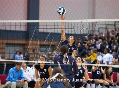 Thumbnail 1 in Teurlings Catholic vs. Ursuline Academy (LHSAA Division III Semifinal) photogallery.