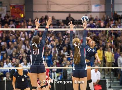 Thumbnail 2 in Teurlings Catholic vs. Ursuline Academy (LHSAA Division III Semifinal) photogallery.