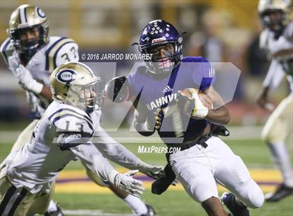 Thumbnail 2 in Covington @ Hahnville (LHSAA 5A 1st Round) photogallery.